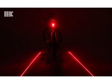 ไฟจักรยาน 2 in 1 เป็นทั้งไฟท้าย และ เลเซอร์สร้างเลน ในตัวเดียวกัน รูปที่ 4