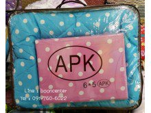 เซทผ้าปูที่นอนและผ้าห่มนวม ลายจุด 6ฟุต 5ชิ้น