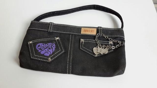 กระเป๋า ANNA SUI