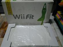 ขายอุปกรณ์เสริม Wii Balance boardหรือ Wii Fit เครื่องญีปุ่นแท้ ใช้ต่อเล่นกับเครื่องเกมส์Wii สภาพ 95เปอร์เซนต์ สภาพเหมือนใหม่ ขายแค่690บาท รูปที่ 1