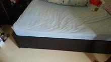 เตียงไม้ 3.5 ฟุต สีโอ๊คดำ สภาพโอเค แข้งแรงดี รูปที่ 3