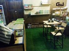หญ้าเทียมตกแต่งร้านกาแฟ สีเขียวเหมือนธรรมชาติ By Goddworkหญ้าเทียม รูปที่ 1