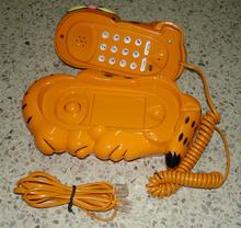 โทรศัพท์การ์ฟิลด์ Vintage แบบกดปุ่มจากฮ่องกง รูปที่ 5