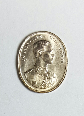 (4430) เหรียญในหลวง หลังพระพุทธปัญจภาคี พระพุทธชินสีห์ เนื้อเงิน เฉลิมฉลองในพระราชพิธีกาญจนาภิเษก