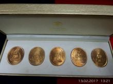 (2140) เหรียญที่ระลึกพระพุทธปัญจภาคี พิมพ์ใหญ่ เนื้อทองเเดง ครบชุด ปี2539 พิธีใหญ่ พร้อมกล่อง ชุดที่ 1 รูปที่ 3