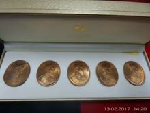 (2141) เหรียญที่ระลึกพระพุทธปัญจภาคี พิมพ์ใหญ่ เนื้อทองเเดง ครบชุด ปี2539 พิธีใหญ่ พร้อมกล่อง ชุดที่ 2 รูปที่ 1
