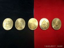 (2141) เหรียญที่ระลึกพระพุทธปัญจภาคี พิมพ์ใหญ่ เนื้อทองเเดง ครบชุด ปี2539 พิธีใหญ่ พร้อมกล่อง ชุดที่ 2 รูปที่ 2