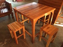 โต๊ะไม้พร้อมเก้าอี้4ตัว รูปที่ 2