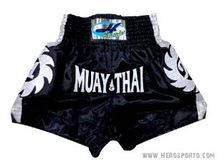 มวยไทย ฟิตเนส กางเกงกีฬา กางเกงมวยไทย ผ้าซาตินดำ ลายจักรตาดเงิน คุณภาพดี ของใหม่ XS - XL ราคาเดียว (HeroSporto Muay Thai Boxing Shorts) รูปที่ 2