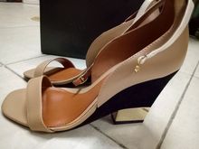 Charles keith รูปที่ 1