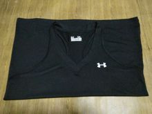 ส่งฟรี เสื้อกล้ามกีฬา UA (อก 40")  คอวี  ไซส์ XL สีดำ โลโก้สกรีนสีเทา  สภาพสวยใหม่ MADE IN JORDAN รูปที่ 3