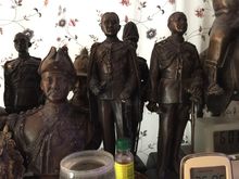 รูปหล่อทองเหลือง รัชกาลที่ ๙ เป็นทองเหลืองทั้งหมดครับ มีหลายแบบครับ รูปที่ 6