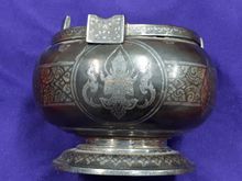 (870) ที่เขี่ยบุหรี่เงินลงถมลายชัางสามเศียร รูปที่ 3