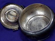 (870) ที่เขี่ยบุหรี่เงินลงถมลายชัางสามเศียร รูปที่ 4