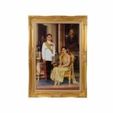 รูปติดผนัง                 Nanapan Shop กรอบรูปหลุยส์ รัชกาลที่ 9 คู่กับ พระราชินี ขนาด 20 x30 นิ้ว (Gold) รูปที่ 1