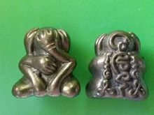 พระปิดตาเกลอเดี่ยว พิมพใหญ่ ล.พ.อุ้น วัดตาลกง เพชรบุรี ปี2544 ตอก3โค๊ต