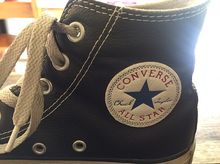 รองเท้าหุ้มข้อหนัง  converse  สีดำ รูปที่ 4