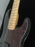 squier 5 string bass precision รูปที่ 4