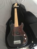 squier 5 string bass precision รูปที่ 1
