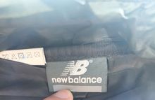New Balance Shoulder Bag Size 12 x 7 สีดำ มือสอง ของแท้ รูปที่ 5