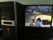คอมพิวเตอร์เล่นเกม เคส จอ GTA V รูปที่ 1