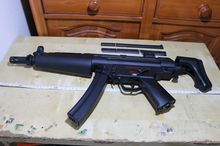 MP5 NAVY เหล็กพันท้ายหัก ไปหาซื้อเปลี่ยนเองครับ การทำงานปกติ ยิงแรงครับ รุ่นนี่ ช่องคัดปลอก  BLOW BACK   ให้ทั้งหมดตามภาพ มีกล่องเดิมครับ รูปที่ 3