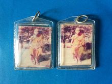 รูปถายหลังยันต์จารหมึก ล.ป.สาย วัดบางรักใหญ่ นนทบุรี ปี2529เลี่ยมเดิมจากวัด รูปที่ 2