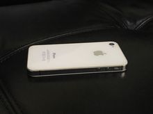 iPhone 4S 64GB สีขาว รุ่นท๊อป ราคาไม่แพง รูปที่ 2