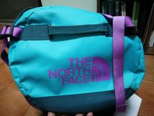 กระเป๋า สะพายสำหรับเดินทาง The north face travel bag size m รูปที่ 6