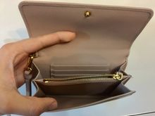กระเป๋าตังค์ PRADA Portafoglio Vitello Grain Leather Wristlet Wallet beige color รูปที่ 3