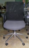 เก้าอี้สำนักงานมือสอง  Brand Rockworth เบาะหุ้มด้วยผ้า ฐานก้นใหญ่ ปรับสูงต่ำด้วยระบบโช๊ค มีระบบโยกเอนหลังและล็อกเอน ขาอลูมิเนียมแข็งแรง รูปที่ 1