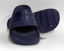 รองเท้าแตะ Adidas Duramo Slide  รุ่น BB0498 สีกรมล้วน ของแท้ น้ำหนักเบา สวมใส่สบาย  ราคาป้ายคู่ละ 690 บาท รูปที่ 2