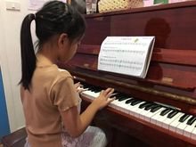 รับสอนเปียโนเล่นได้สองมือ ภายใน 3 เดือน โดยครูไอซ์ รูปที่ 2
