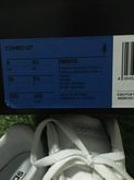 รองเท้า adidas สีขาว รูปที่ 4