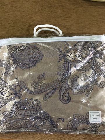 ชุดเครื่องนอนผ้าไหมแท้