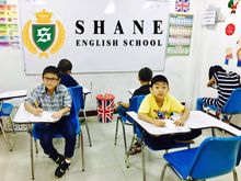 SHANE ENGLISH SCHOOL  สถาบันสอนภาษาเชน อิงลิช สคูล  เป็นสถาบันที่มีรูปแบบและวิธีการสอนเป็นที่ยอมรับไปทั่วโลก มากกว่า 400 สาขาในกว่า 10 ประเท รูปที่ 5