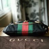 GUCCI BLACK LEATHER AND CANVAS HORSEBIT HOBO BAG รูปที่ 4