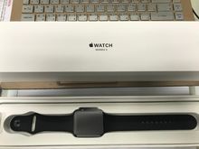 Sale Apple Watch 3 สีดำ 42mm. ประกัน1ปีเต็ม ( สินค้ายังไม่ได้ใช้ ) รูปที่ 2