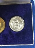 เหรียญชุด ทองคำ25ปีครองราช พ.ศ.2514 ครบชุดกล่อง3เหรียญ หายากมากๆสภาพสวยUnc  รูปที่ 8