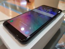 Samsung A8 2018 สภาพสวยไร้รอย ประกันศูนย์1ปีครบกล่อง รูปที่ 3
