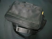 กระเป๋าโน๊ตบุ๊ค Lenovo ของ Dicota รูปที่ 1