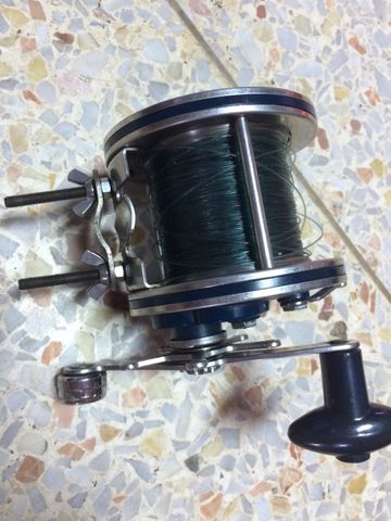 ลอกตกปลายี่ห้อ OLYMPIC DOLPHIN 635-LW JAPAN