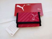 กระเป๋าสตางค์สีแดง Puma ของใหม่ของแท้ รูปที่ 1