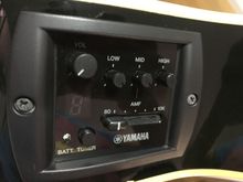 กีตาร์โปร่งไฟฟ้า Yamaha APX500II รูปที่ 8