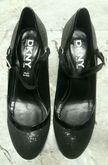 รองเท้าสตรี DKNY มือสอง ของแท้จากอิตาลี ผ้าตาข่ายสีดำ ไซส์ 6 ครึ่ง หรือ เบอร์ 36 สภาพสวย  รูปที่ 2