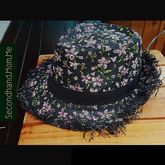 หมวกปีกสาน ทรง Trilby สีดำพิมพ์ลายดอกไม้ แต่งขอบรุ่ย มือ 1 ส่งฟรี รูปที่ 2