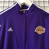 เสื้อวอร์ม Adidas LA Lakers รูปที่ 3