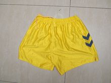 กางเกงกีฬาขาสั้น hummel  สีเหลือง รูปที่ 2