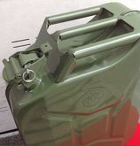 10,20 LITRE JERRY OIL CAN รูปที่ 5