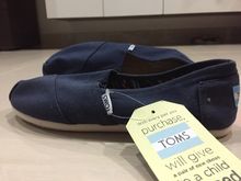 TOMS Shoes รูปที่ 2